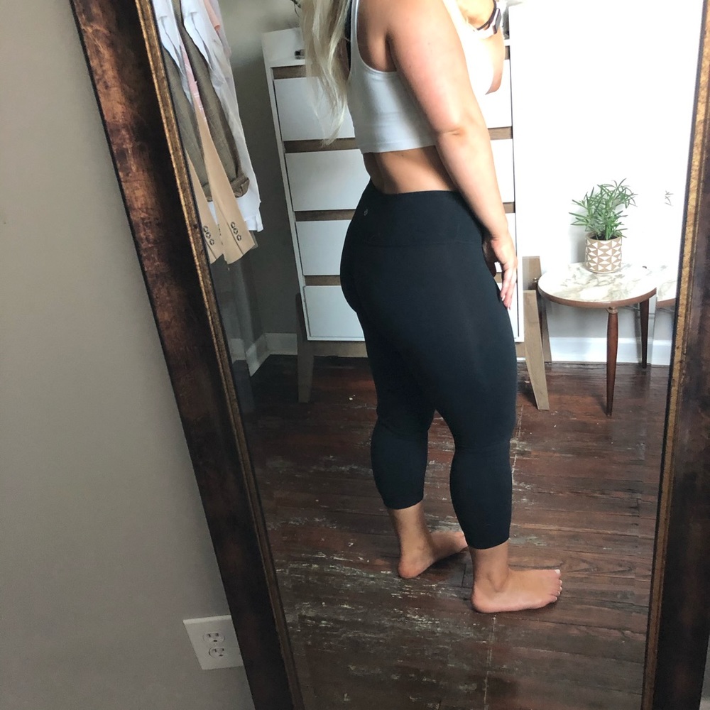 ✨Lululemon Leggings 4✨ - Picture 5 of 10
